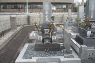 【追加戒名彫刻・色入れ直し】一宮市対応｜名古屋市緑区｜墓誌彫刻・文字補修｜施工事例 Before